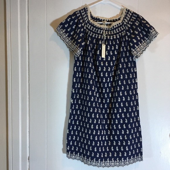 Off-The-Shoulder Embroidered Shift Dress - Picture 3 of 7